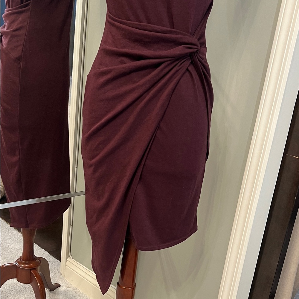 Trouvé Sleeveless Twist-Waist Midi Dress in Plum - Picture 3 of 7